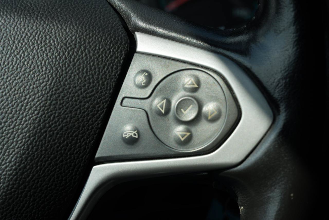 Used 2021 Chevrolet Colorado LT w/ Safety Package RWD image 15