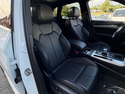 Used 2018 Audi SQ5 Prestige w/ Prestige Package AWD/4WD image 17