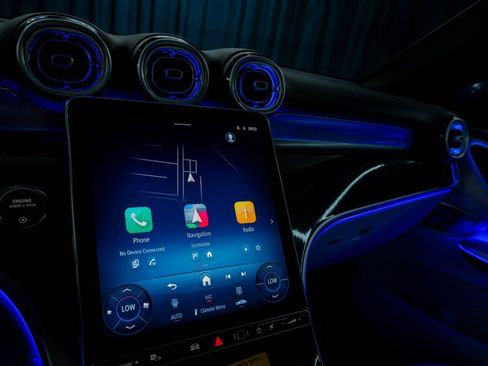 Certified 2026 Mercedes-Benz GLC 300 image 28