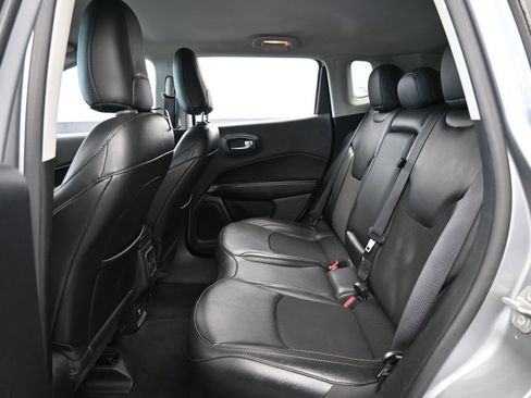 Used 2020 Jeep Compass Latitude image 29