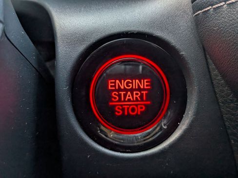 Used 2024 Honda HR-V EX-L image 16