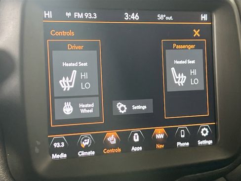 Used 2022 Jeep Renegade Limited w/ Sun, Sound & Wheels Group image 20