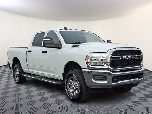Used 2024 RAM 2500 Tradesman w/ Chrome Appearance Group AWD/4WD image 1