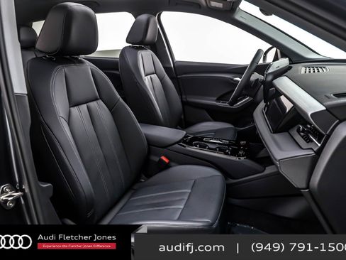 Used 2025 Audi Q6 e-tron Premium w/ Convenience Package image 7