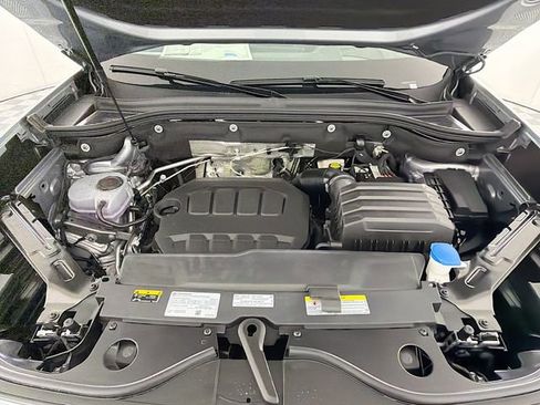 New 2026 Volkswagen Atlas Cross Sport SEL R-Line AWD/4WD image 31