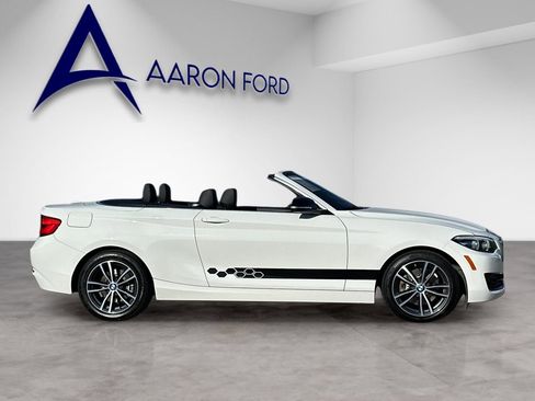 Used 2018 BMW 230i Convertible image 6