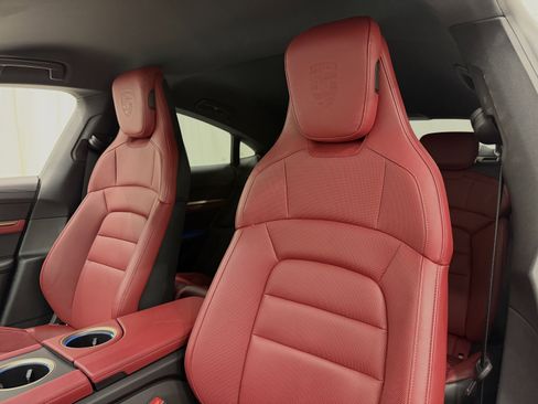 Certified 2023 Porsche Taycan 4S image 33