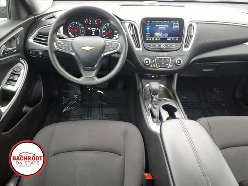 Used 2024 Chevrolet Malibu LT FWD image 9