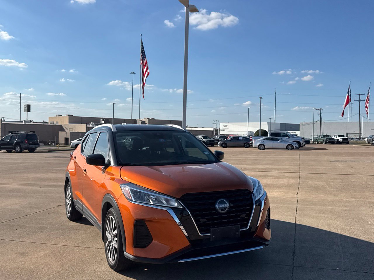 Used 2024 Nissan Kicks SV FWD image 3