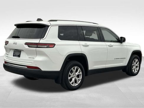 Used 2022 Jeep Grand Cherokee L Limited w/ MOPAR Finishing Package image 7