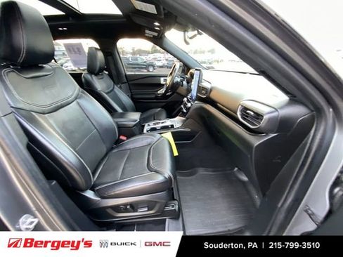 Used 2022 Ford Explorer ST w/ Equipment Group 401A image 31