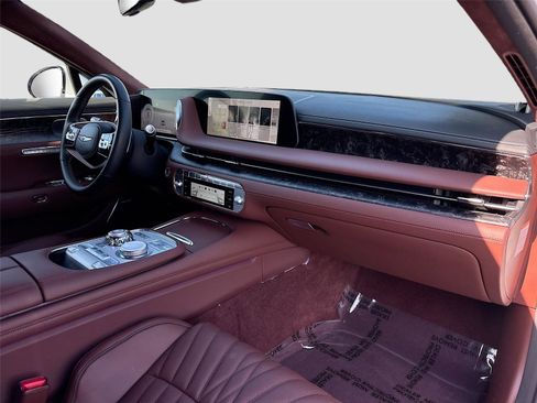 Used 2025 Genesis G90 3.5T image 36