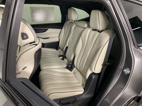 Used 2025 Acura MDX Type S image 32