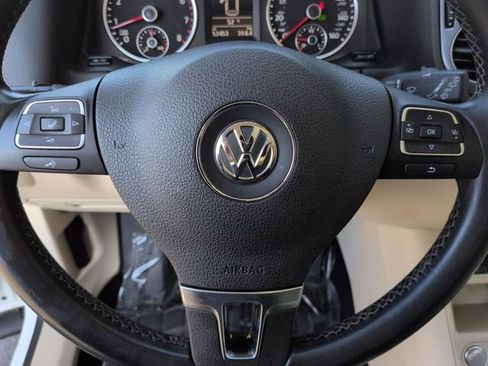 Used 2016 Volkswagen Tiguan SEL image 11
