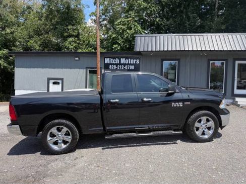 Used 2018 RAM 1500 Big Horn AWD/4WD image 9
