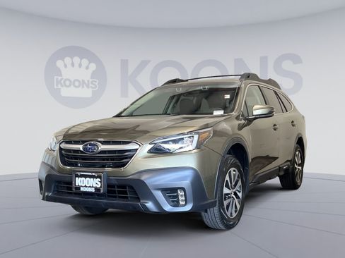 Used 2020 Subaru Outback Premium AWD/4WD image 1