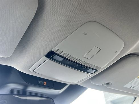 Certified 2025 Nissan Murano SV image 13