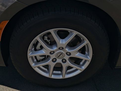 Used 2022 Chrysler Pacifica Touring-L FWD image 7