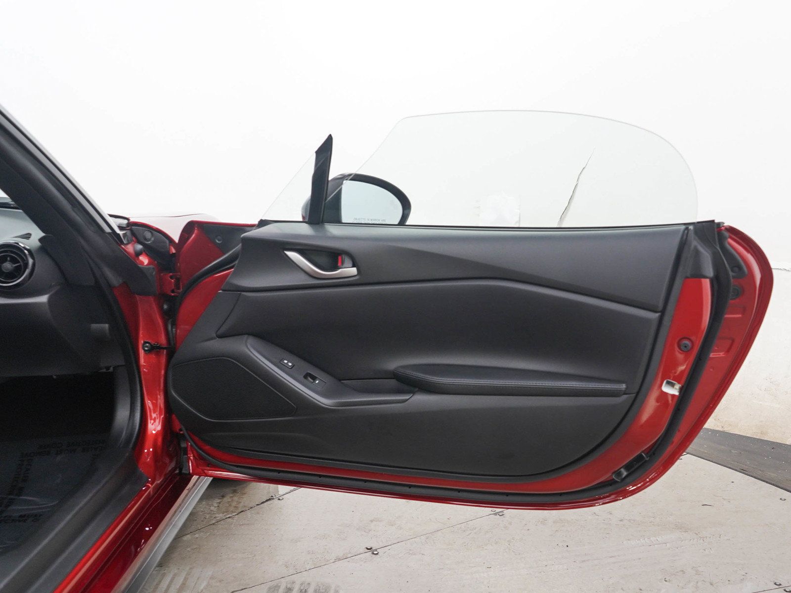 Used 2024 MAZDA MX-5 Miata Sport RWD image 9