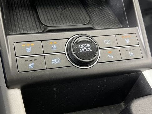 Used 2024 Hyundai Kona Limited FWD image 34