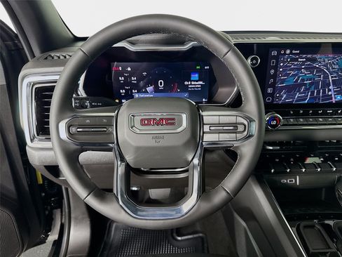 New 2026 GMC Canyon Elevation w/ Convenience Package RWD image 12