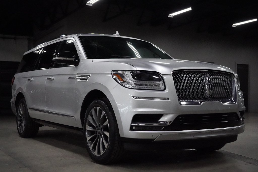 Used 2019 Lincoln Navigator L Select RWD image 7