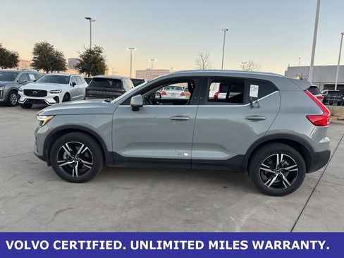 Certified 2025 Volvo XC40 B5 Core image 8
