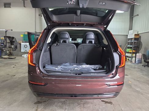 New 2026 Volvo XC90 B6 Ultra w/ Lounge Package AWD/4WD image 17