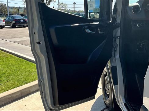 New 2025 Mercedes-Benz Sprinter 2500 image 9