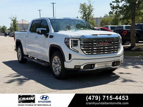 Used 2022 GMC Sierra 1500 Denali AWD/4WD image 1