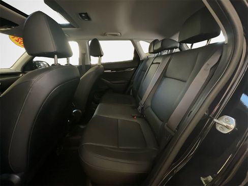 Certified 2021 Kia Seltos SX w/ SX Sunroof Package image 24