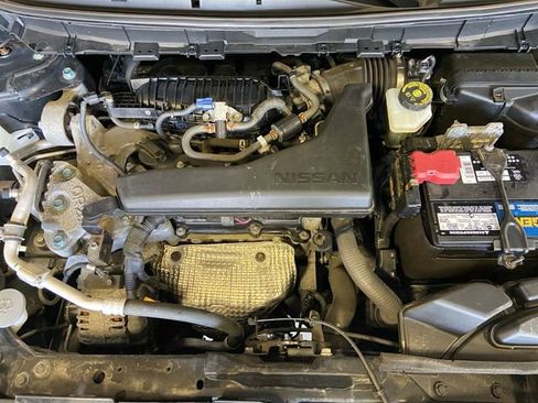 Used 2019 Nissan Rogue SV w/ Premium Package image 27