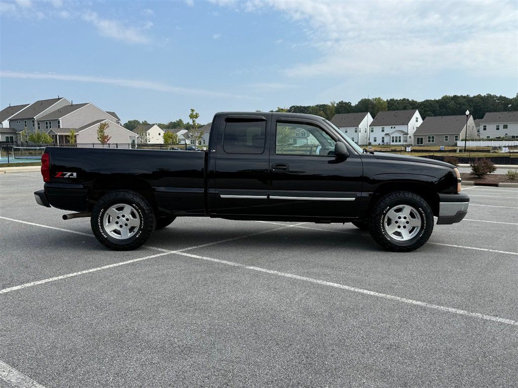 Used 2003 Chevrolet Silverado 1500 LS w/ Off-Road Package AWD/4WD image 7
