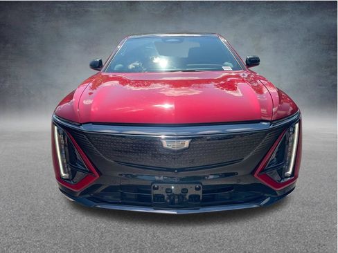 Used 2024 Cadillac Lyriq Sport w/ LPO, Floor Liner Package AWD/4WD image 3