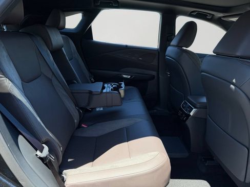 New 2026 Lexus RX 450h AWD image 6