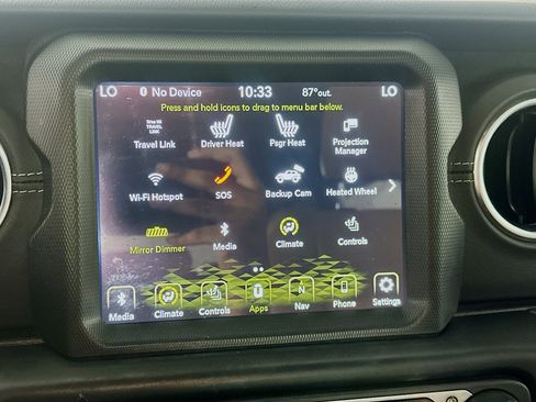 Used 2023 Jeep Wrangler Unlimited Sahara AWD/4WD image 19