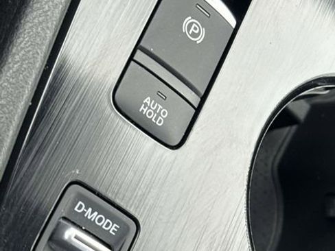 Certified 2023 Nissan Rogue SV FWD image 18