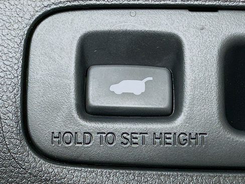 Used 2025 Honda CR-V EX-L image 31