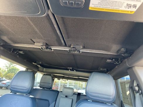Used 2024 Ford Bronco Outer Banks AWD/4WD image 29