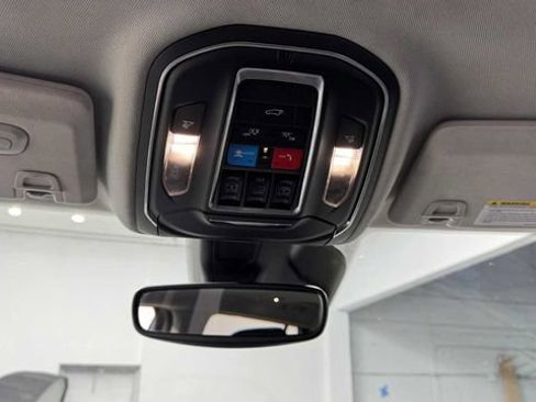 Used 2022 Jeep Grand Cherokee L Limited RWD image 20