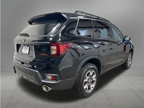 Used 2022 Honda Passport TrailSport image 9