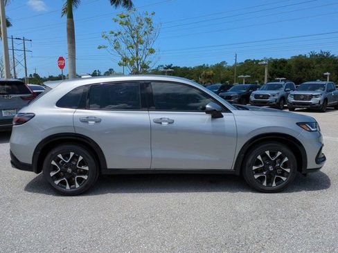 New 2027 Honda HR-V EX-L image 2
