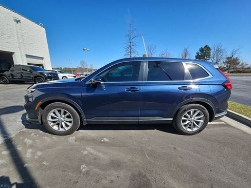 Used 2025 Honda CR-V EX image 3