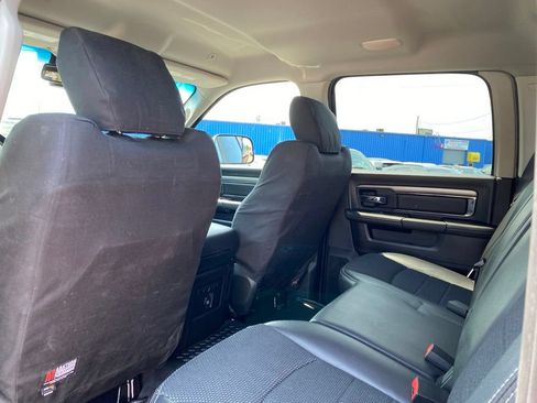 Used 2018 RAM 2500 Big Horn w/ Sport Appearance Group AWD/4WD image 14