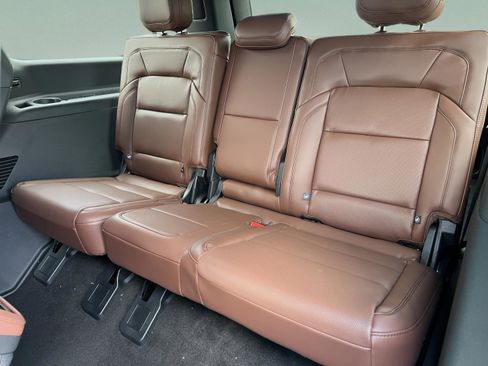 New 2025 Lincoln Navigator L Reserve image 28