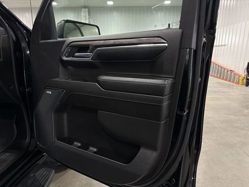 Used 2024 Chevrolet Silverado 1500 LTZ AWD/4WD image 34