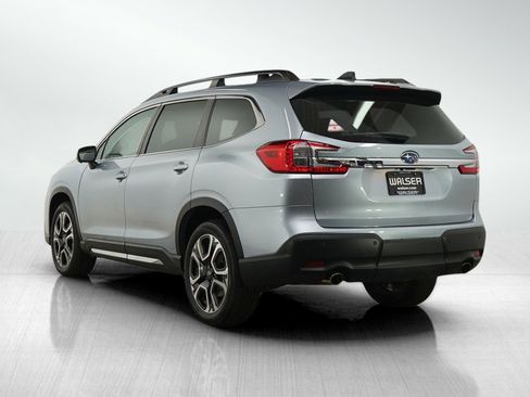 Used 2023 Subaru Ascent Limited w/ Technology Package AWD/4WD image 3