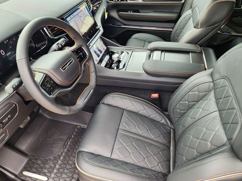 New 2026 Jeep Grand Wagoneer L Summit AWD/4WD image 12