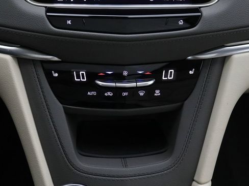Used 2023 Cadillac XT5 Premium Luxury w/ LPO, Floor Liner Package AWD/4WD image 20