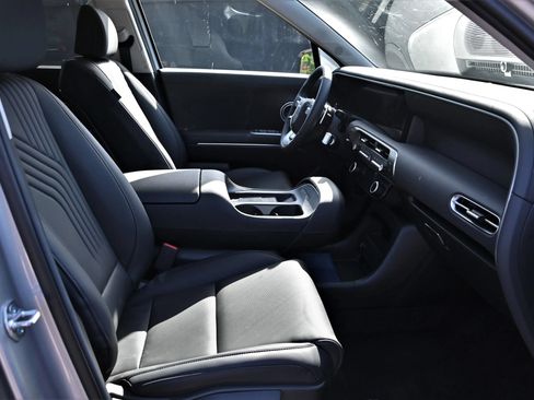 Used 2026 Hyundai Palisade SEL FWD image 16